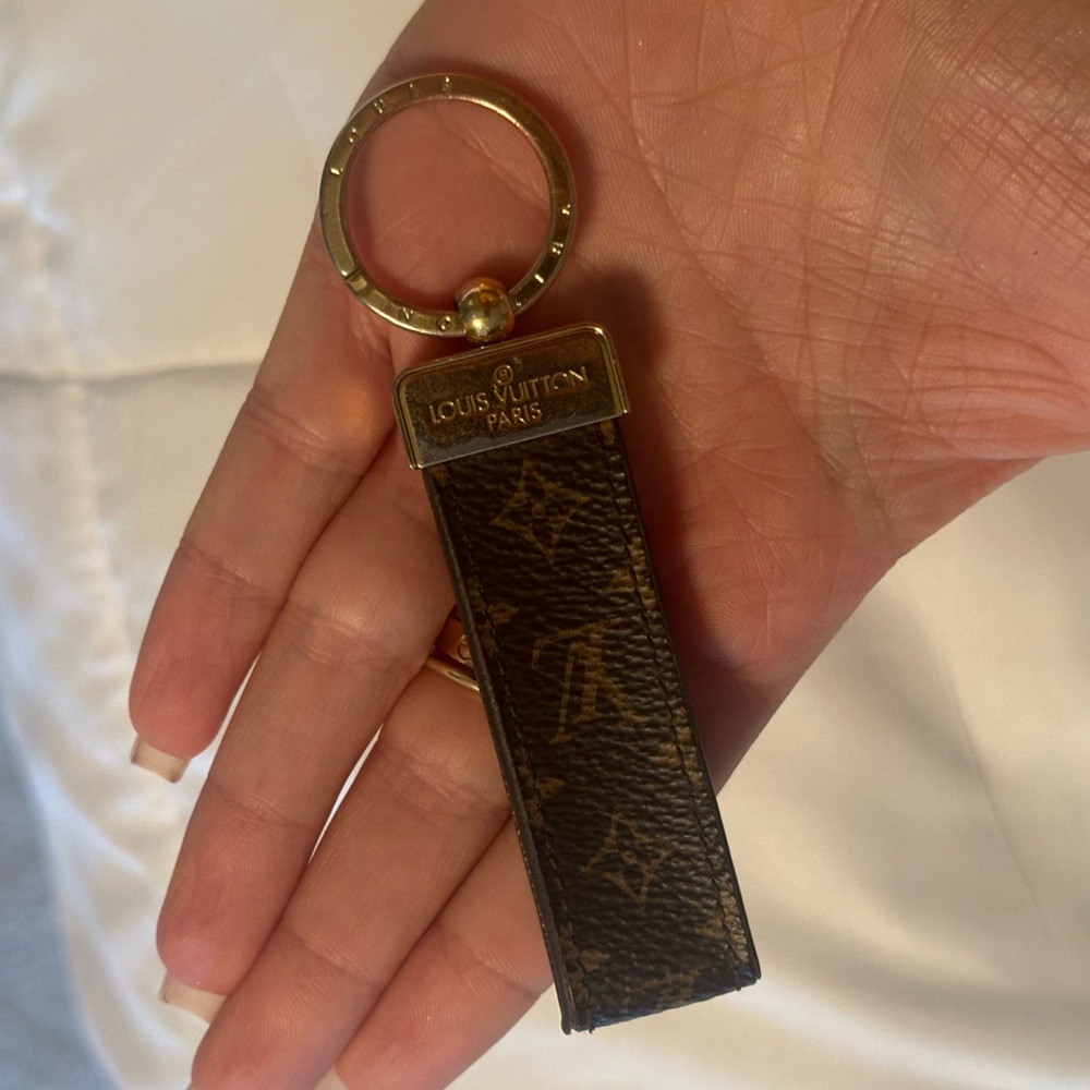 Authentic Louis Vuitton Key Holder
